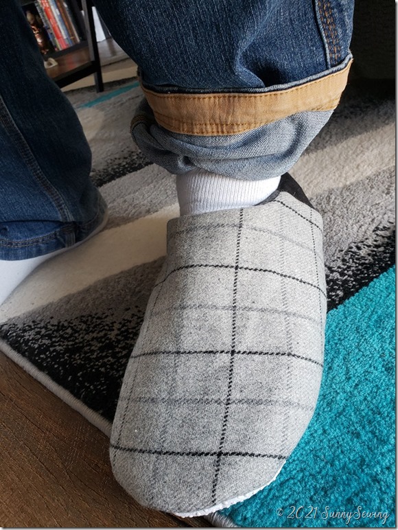 2020 nov 7 troy nordik slippers jalie 1